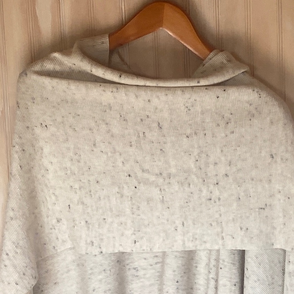 Eileen Fisher Cream colored with black specs rap. Made of Love Italian yarn.